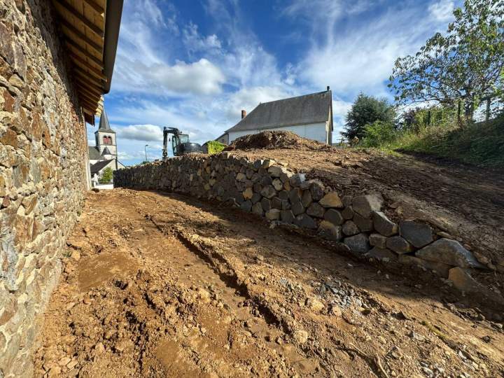 Travaux de terrassement et enrochement Rochefort Montagne